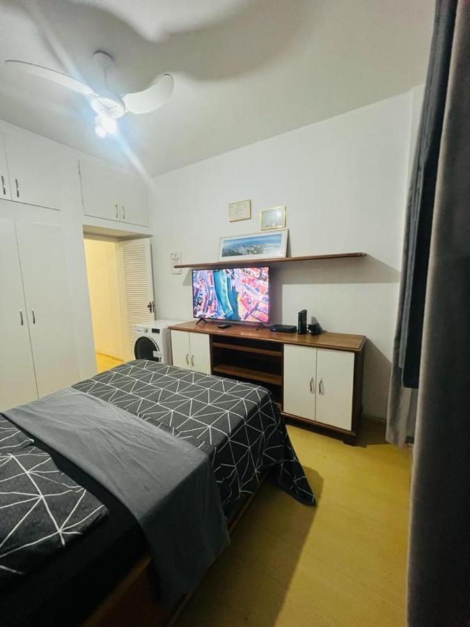 MARAVILHOSO QUARTO E SALA até 4 PESSOAS NO LEBLON na Av ATAULFO DE PAIVA Rio de Janeiro Esterno foto
