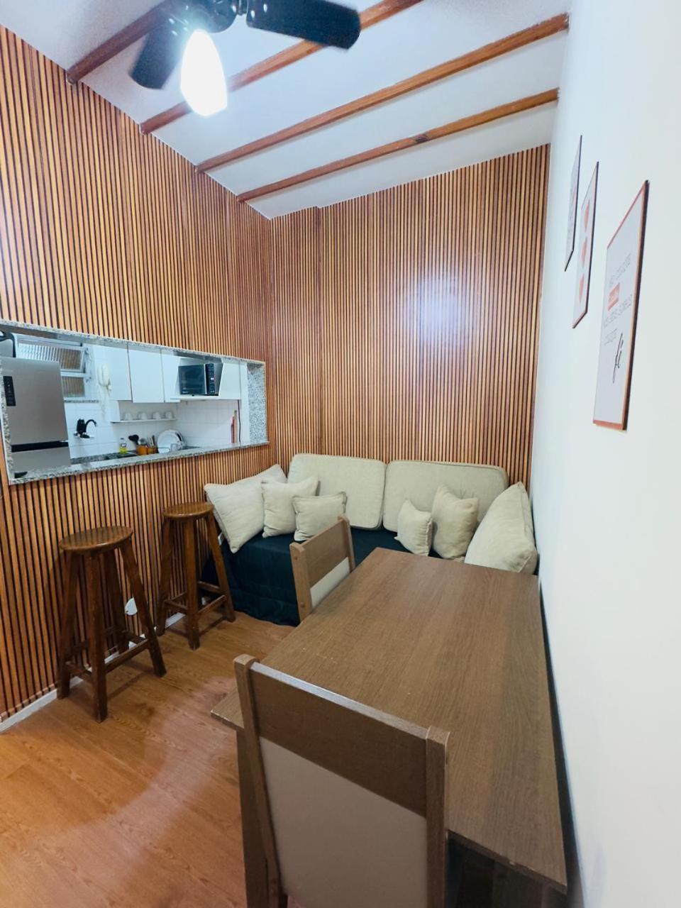 MARAVILHOSO QUARTO E SALA até 4 PESSOAS NO LEBLON na Av ATAULFO DE PAIVA Rio de Janeiro Esterno foto