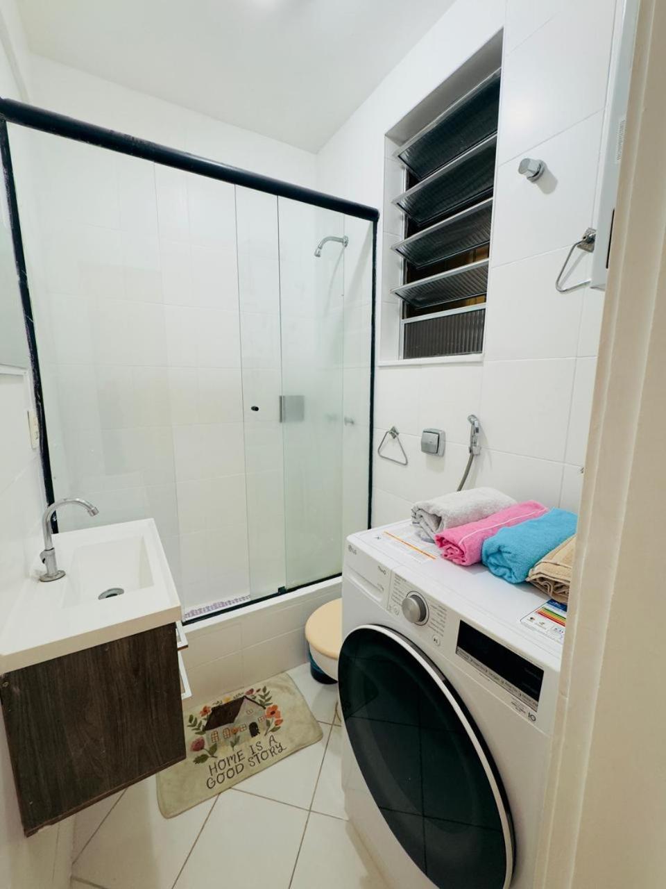 MARAVILHOSO QUARTO E SALA até 4 PESSOAS NO LEBLON na Av ATAULFO DE PAIVA Rio de Janeiro Esterno foto